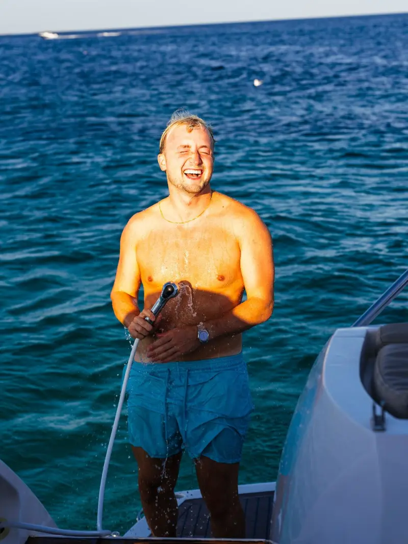 好不惬意！巴特勒ins晒休赛期休闲照与训练照与球迷分享