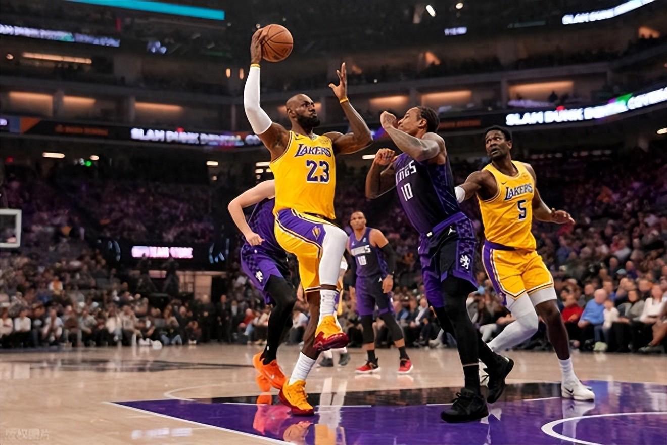 足球比赛直播免费在线观看-湖人不敌国王凸显三点:全队打铁东契奇带不动詹姆斯,裁判尽力了