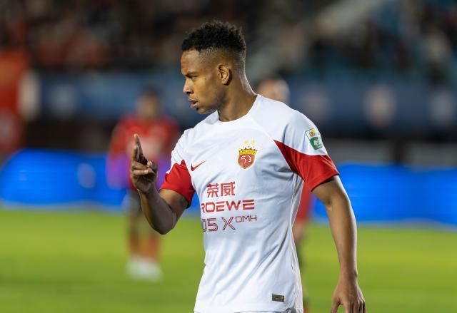 足球比赛直播免费在线观看-【亚冠精英赛】尤萨染红半场崩盘 海港客场0比3浦项