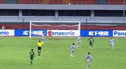 1692711607304083890.gif 【亚冠】弗兰克一击制胜 浙江1比0泰港进正赛