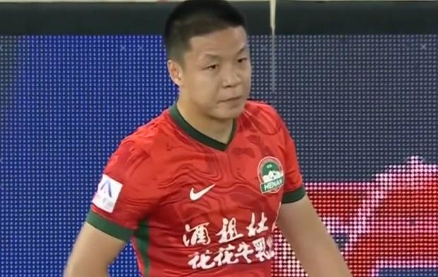 免费足球直播在线观看-博主:原河南队后卫牛梓屹将加盟石家庄功夫