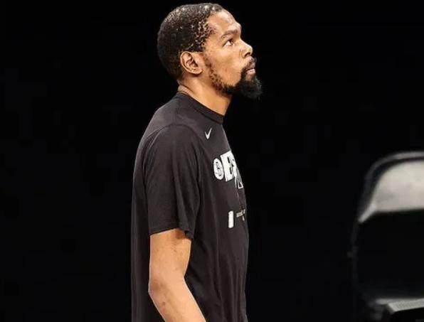 1660406804013044090.png 免费足球直播在线观看-杜兰特言行突破底线?多位NBA名宿婉转表达不满